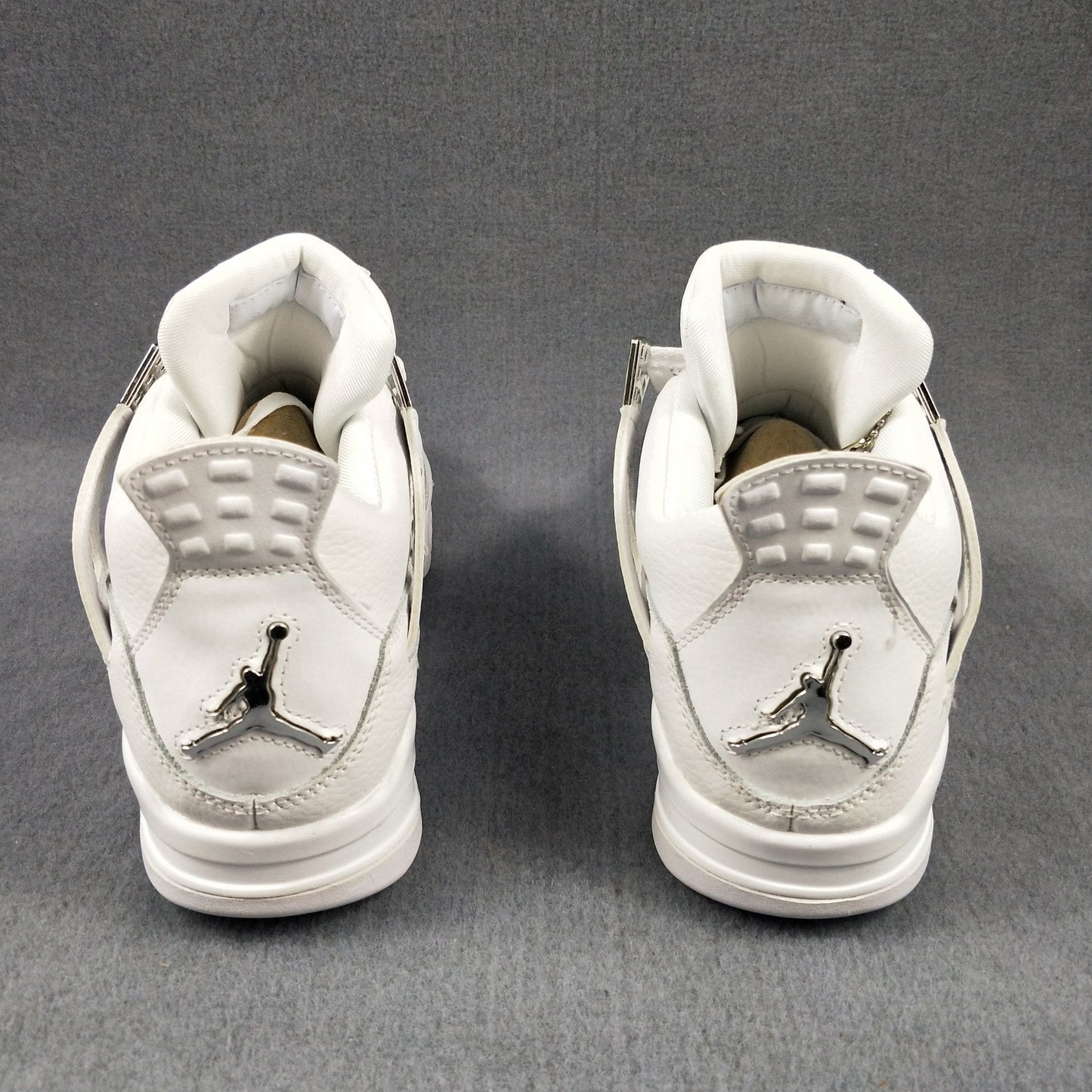 AIR JORDAN 4