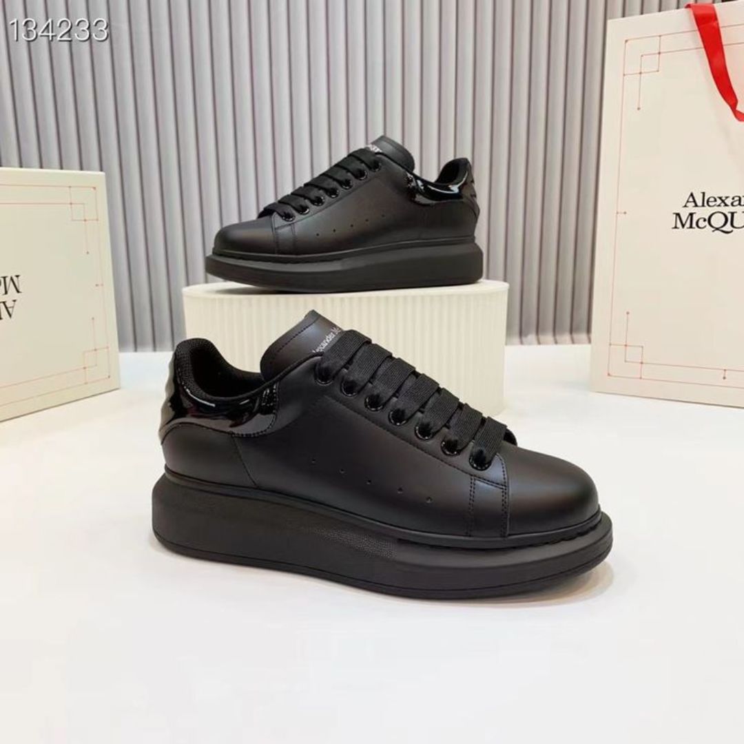 ALEXANDER MCQUEEN