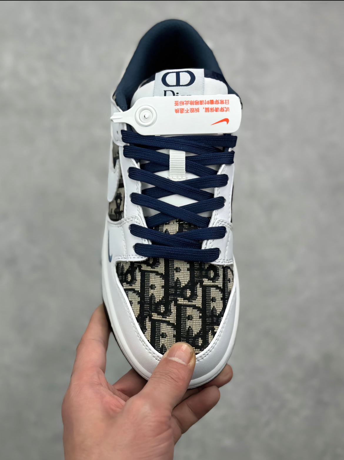 Dior