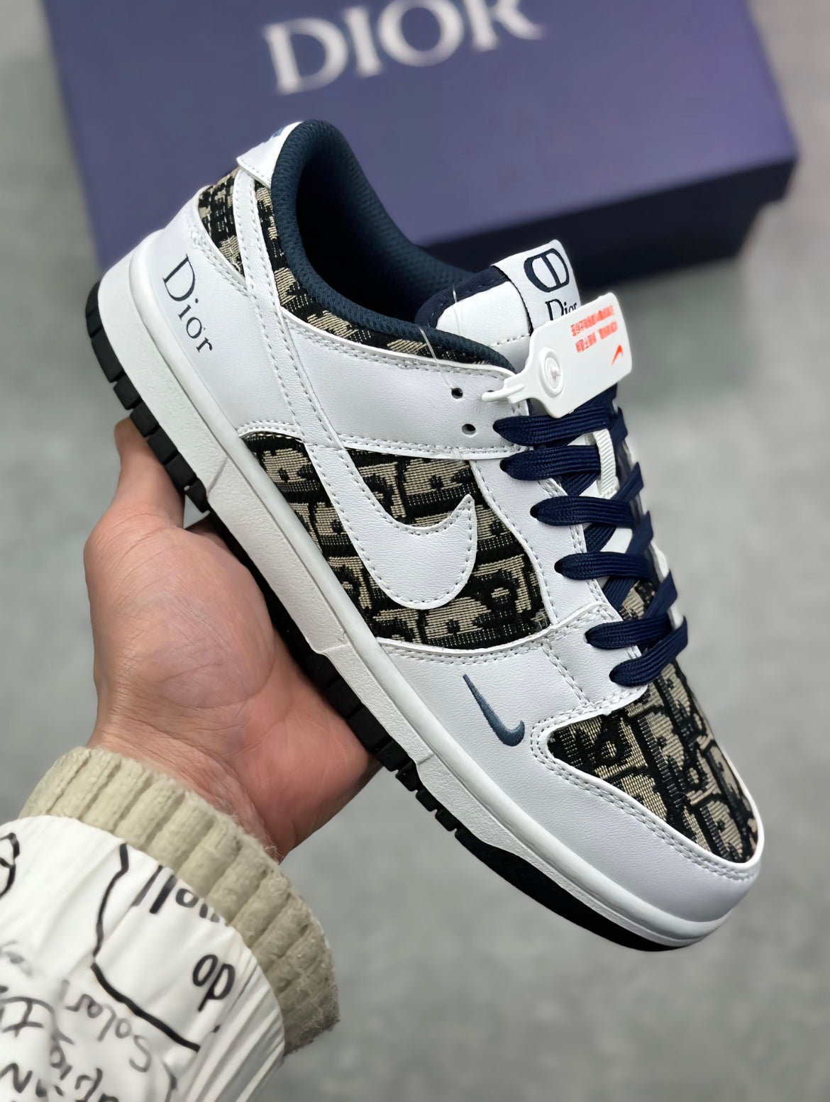 Dior