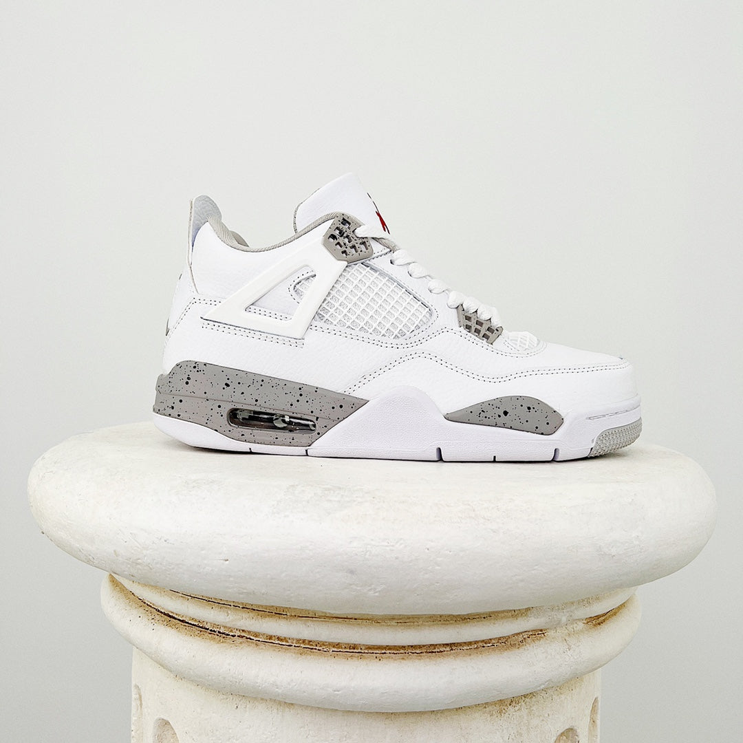 AIR JORDAN 4