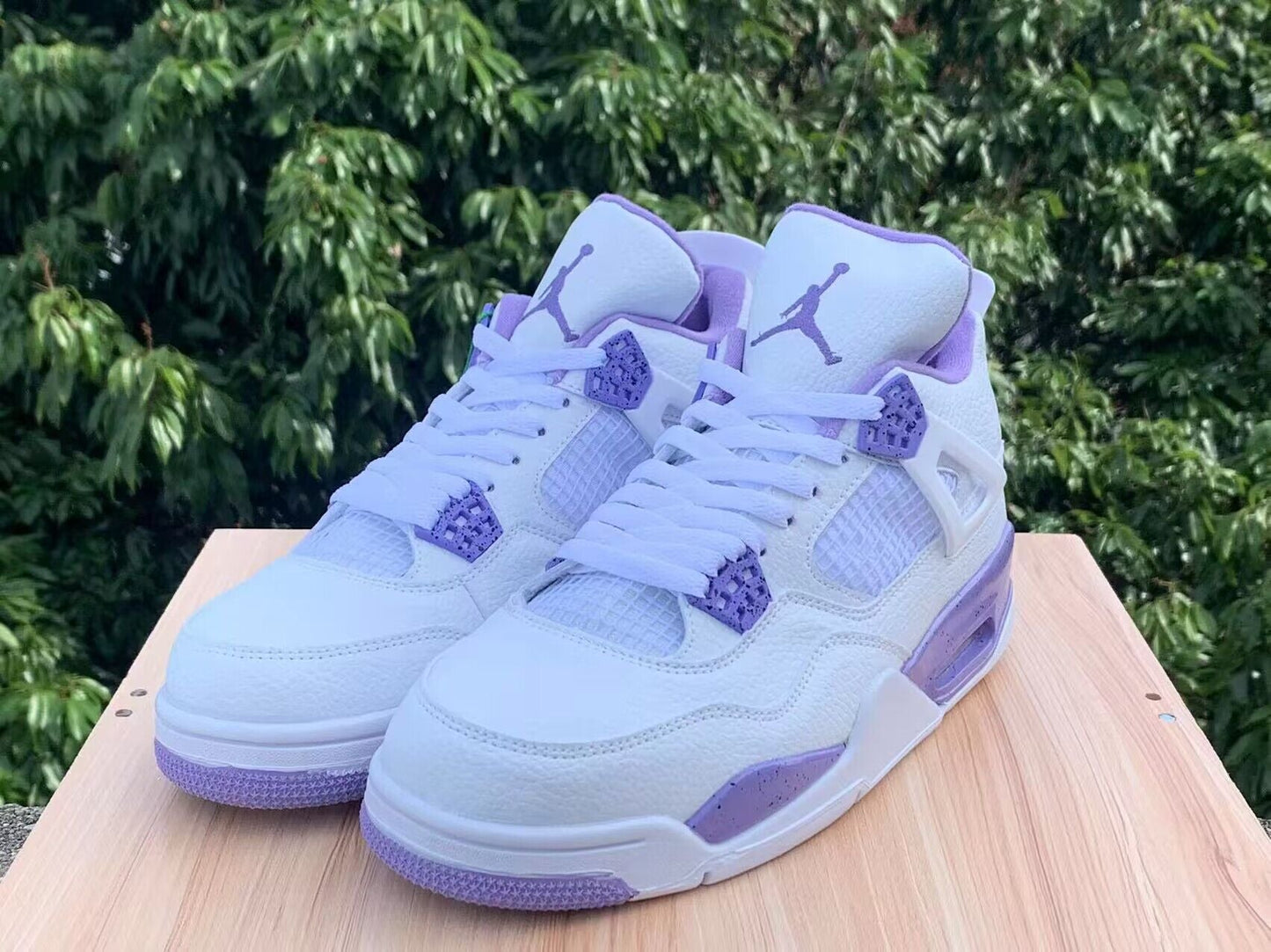 AIR JORDAN 4