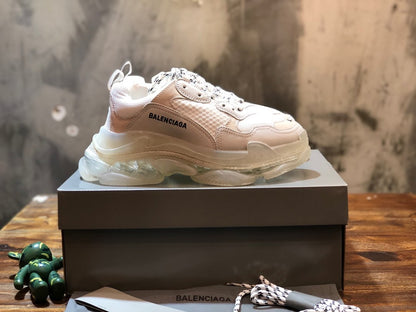 BALENCIAGA
