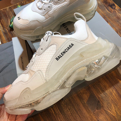 BALENCIAGA