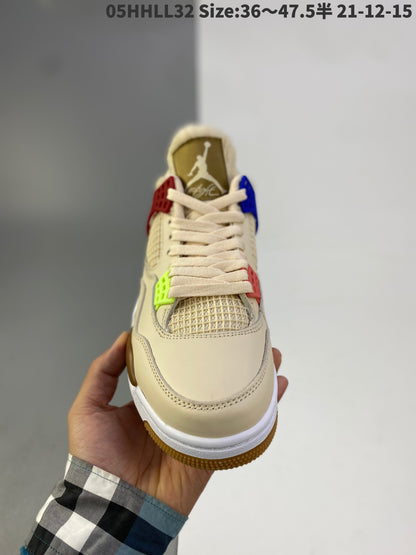 AIR JORDAN 4