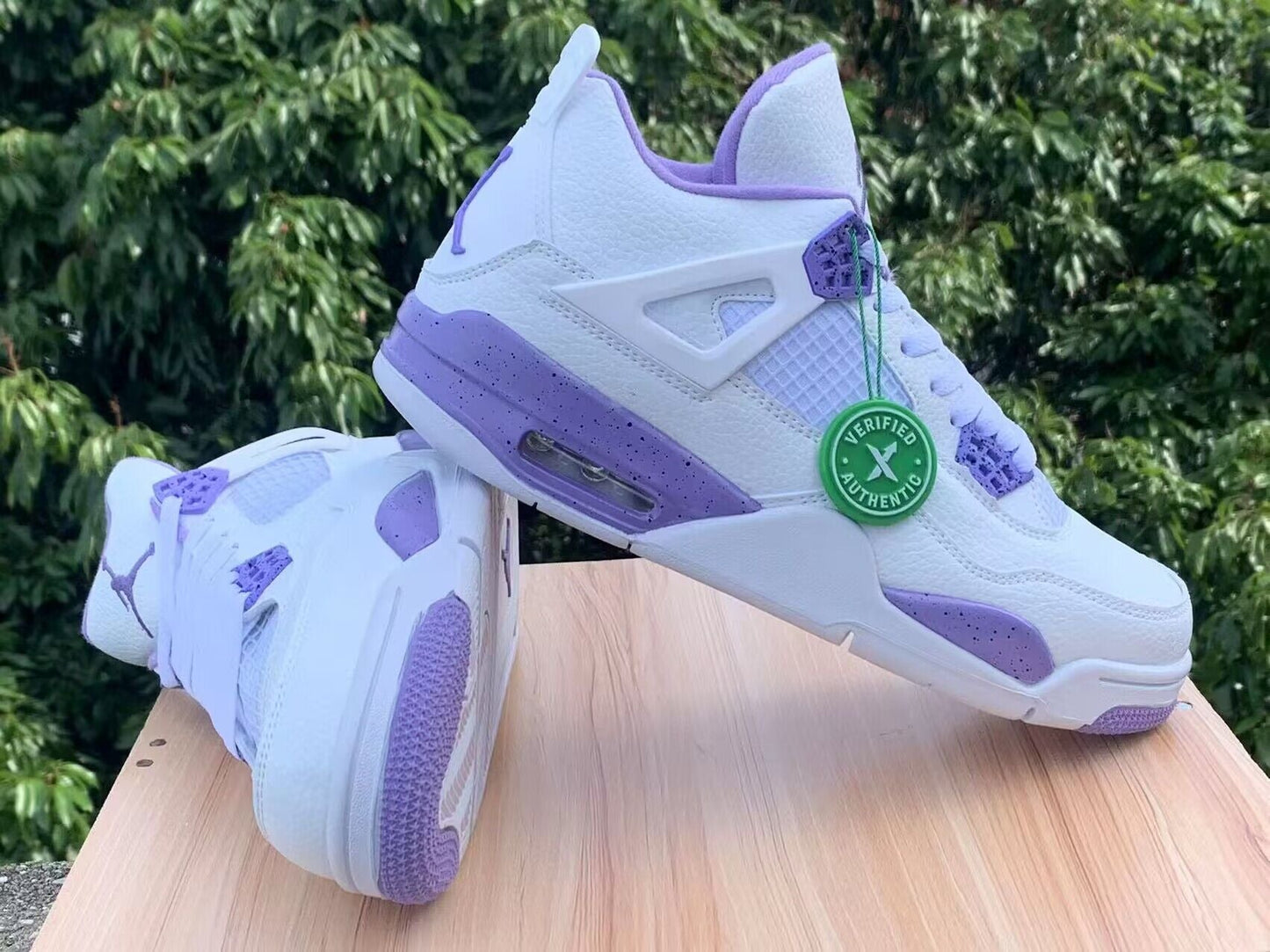 AIR JORDAN 4