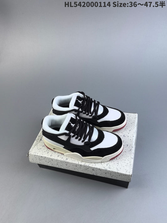 AIR JORDAN 4