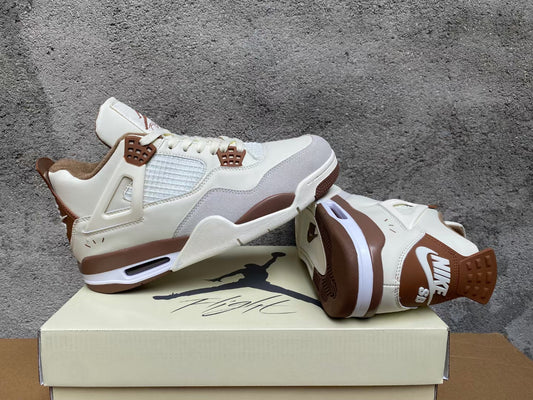 AIR JORDAN 4