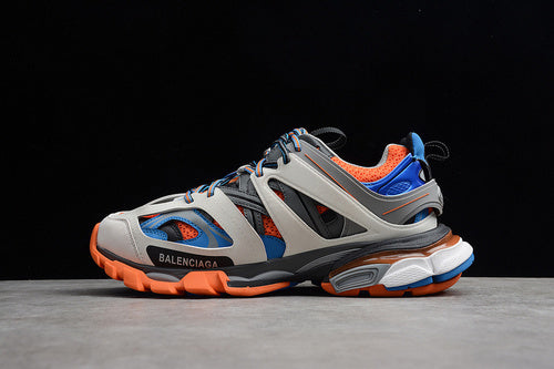 BALENCIAGA